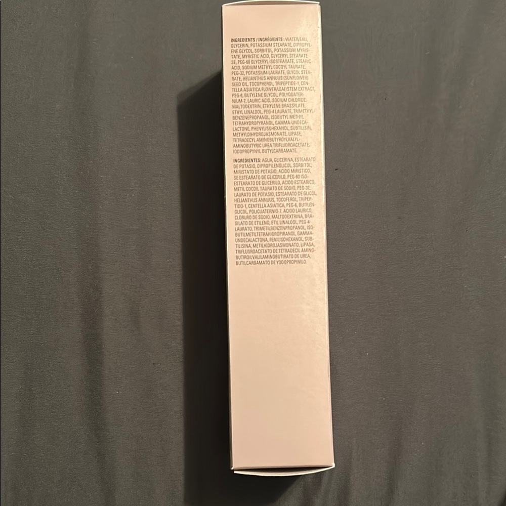 Mary Kay Timewise Repair Volu-Firm Cleanser in Elegant Pink - Picture 3 of 4